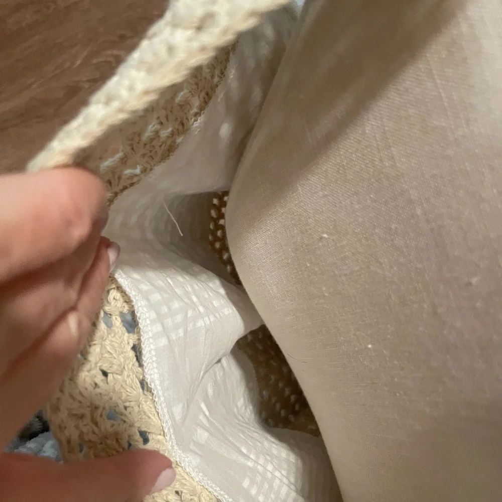 Elan Beige Crochet Blouse with White Sleeves - Picture 9 of 12